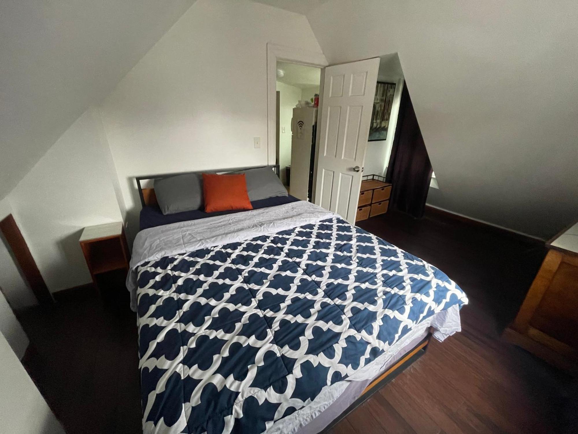 Private Loft 5 Min Away From Lga Apartment New York Luaran gambar